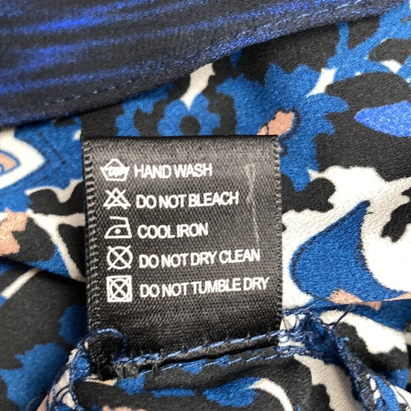 NWT- Olivaceous Sheer Blouse - Picture 7 of 7